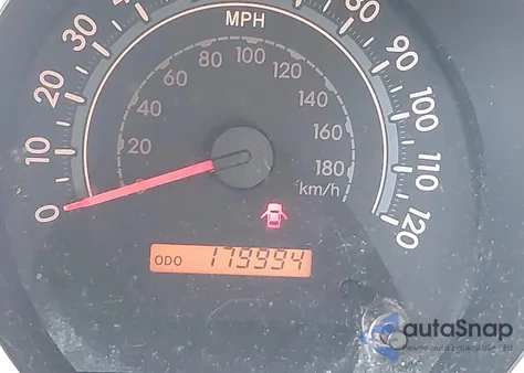 2010 Toyota Sequoia Sr5 5.7L V8 z USA, uszkodzony, nr VIN 5TDZY5G14AS029270